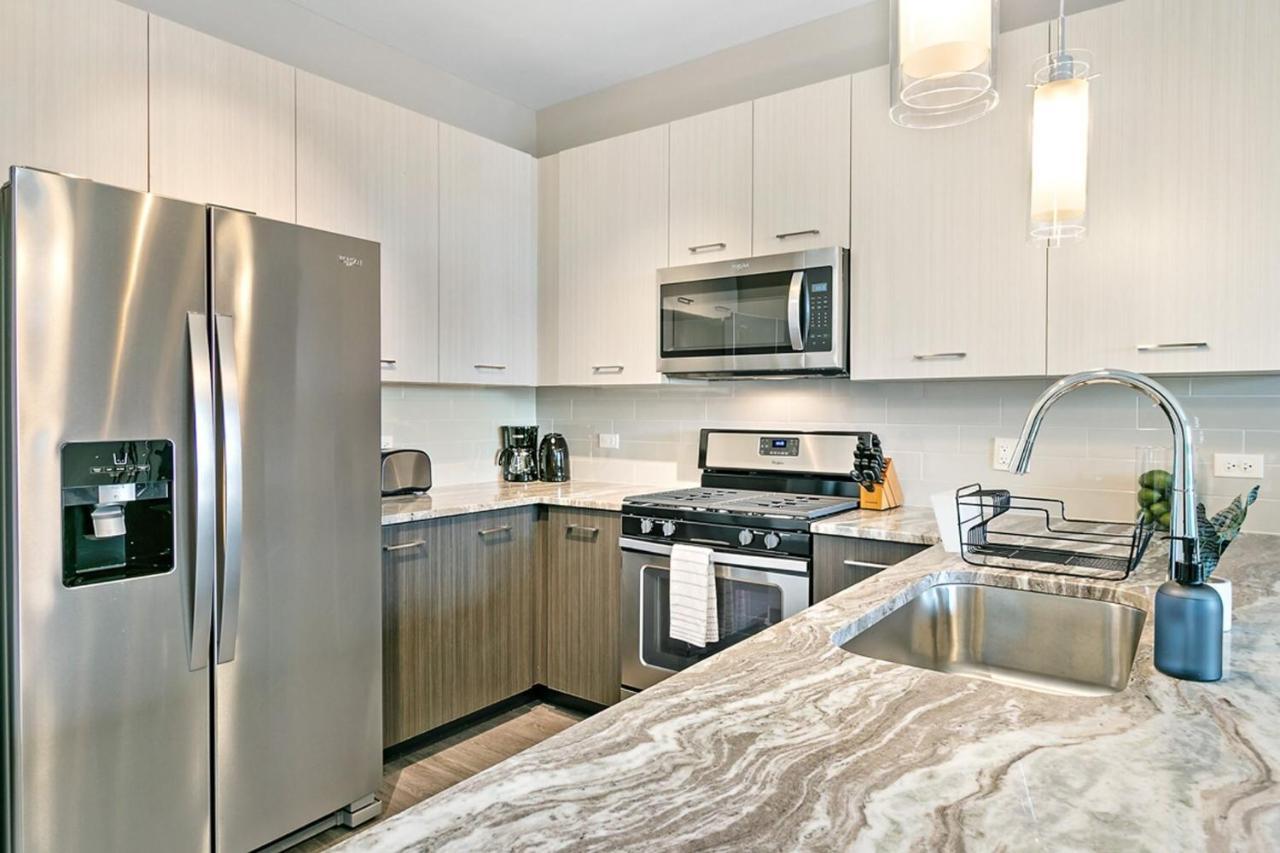 Bright & Comfortable Oakbrook 2Br Apt Free Parking - Ob 1 Lejlighed Oakbrook Terrace Eksteriør billede